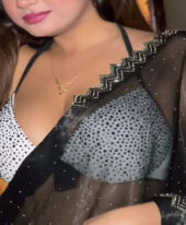 Hemangi Roy Velvet Touch Housewife
