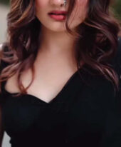 Jaanvi Singhal Sensual Housewife